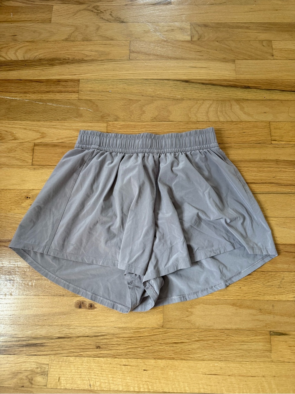 Lululemon Shake It Out Running Shorts Misty Taupe Gray Size Small